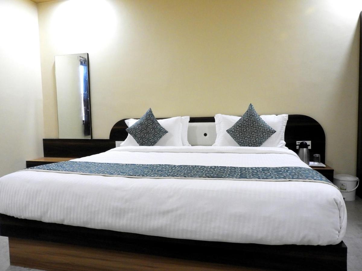 Hotel Somnath Daksh Somnāth Eksteriør billede