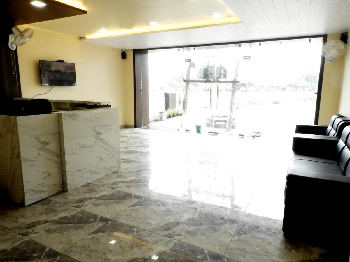 Hotel Somnath Daksh Somnāth Eksteriør billede